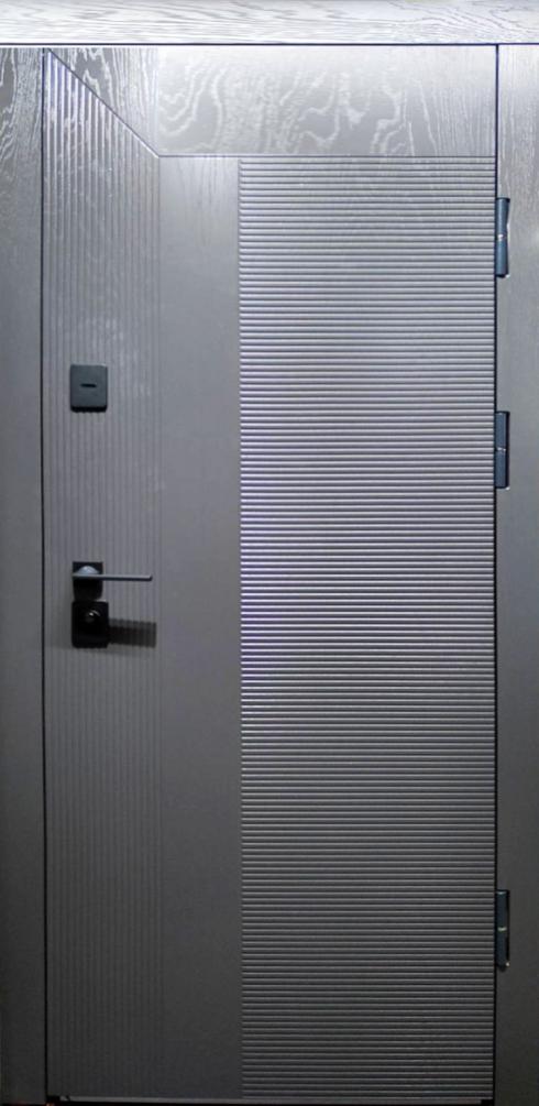 Входная дверь в квартиру Гранж-2